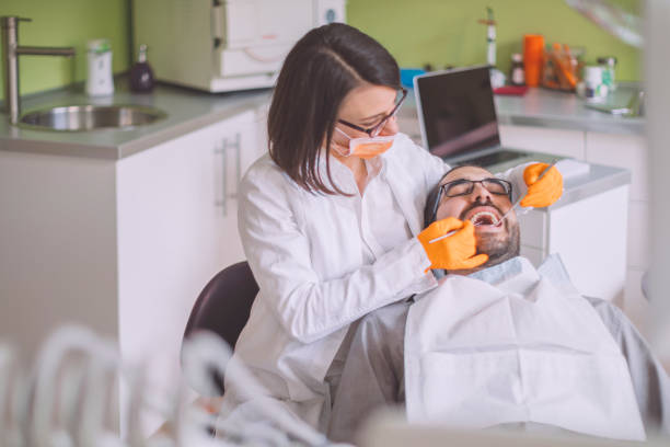 Best Emergency Tooth Extraction in Orange City, IA